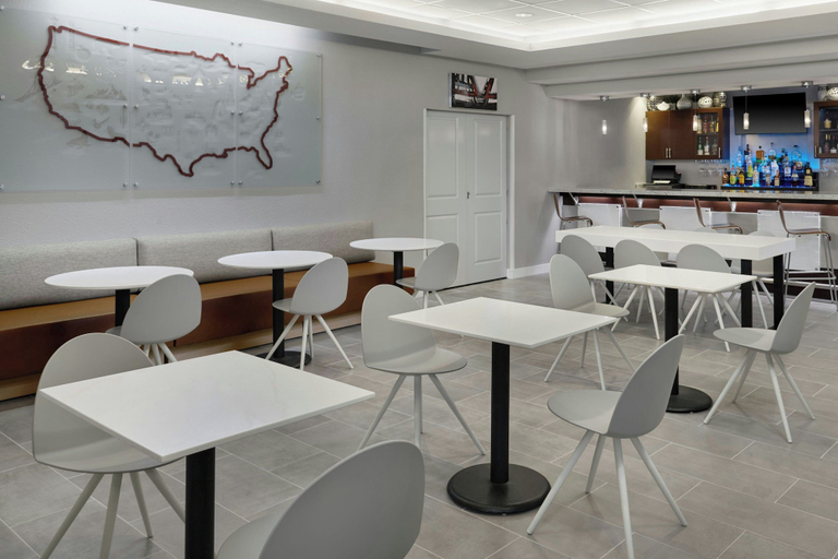 Food & Drinks 5, TownePlace Suites Springfield, Greene