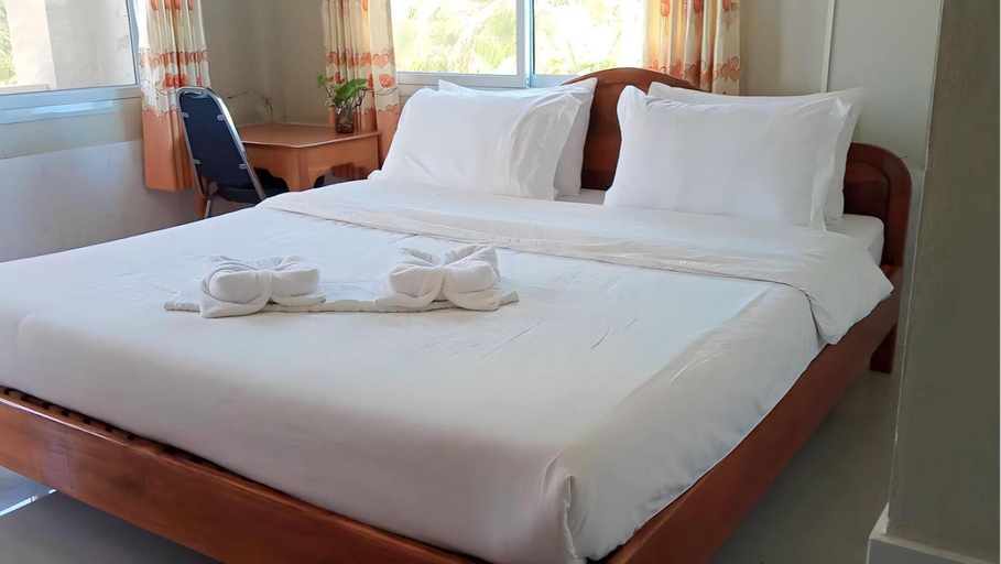 Bedroom 2, Beyond Pub guest House and Hotel, Paksong