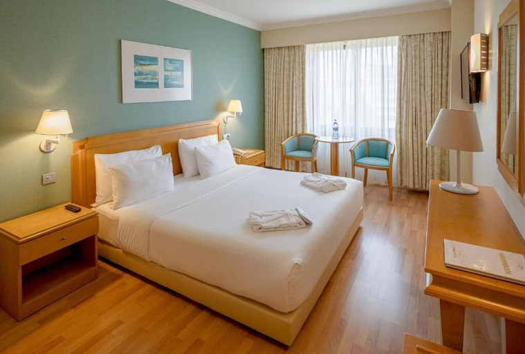 Bedroom 2, SANA Metropolitan Hotel, Lisbon