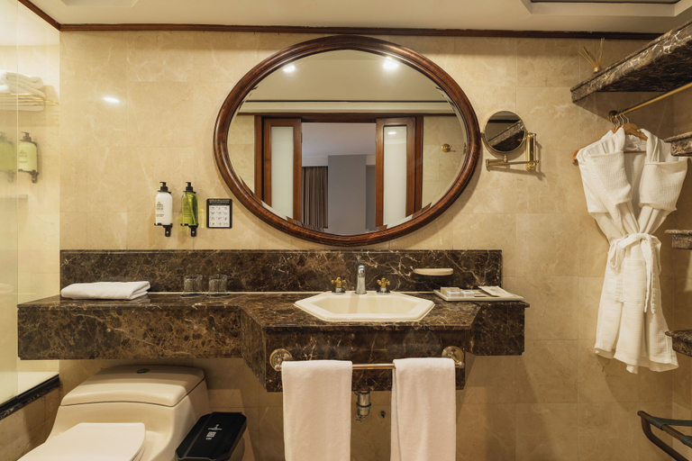 Bathroom 4, Hotel Park 10, Medellín