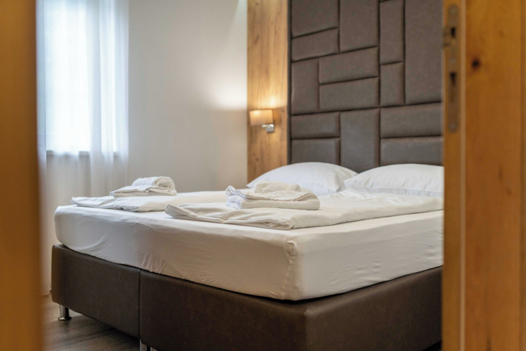 Room 2, Maiskogelblick Apartments by we rent, Zell am See