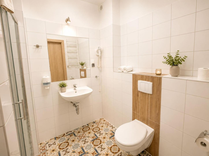 Bathroom 5, Siesta, Kołobrzeg