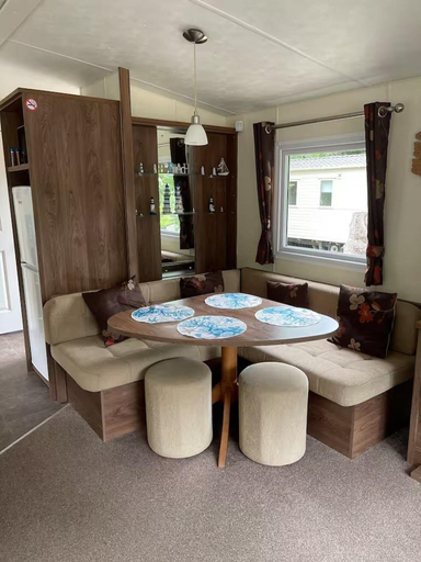 Dining, Cabin Sleeps 6 With Garden and Pets Welcome, Isle of Wight