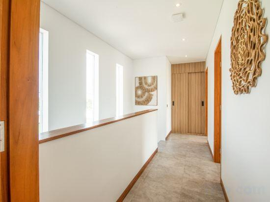3, SOL n2 villa, Badung