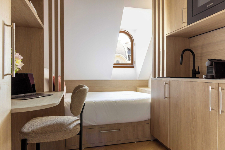Room 5, Cozy Studio A/C 1P - Arc de Triomphe, Paris