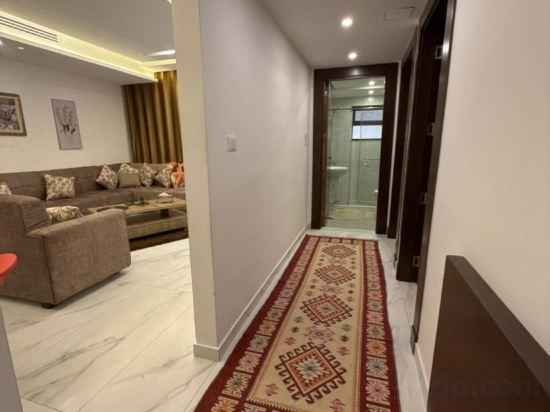 3, Charming 3 Bedroom Apartment in Amman, Amman
