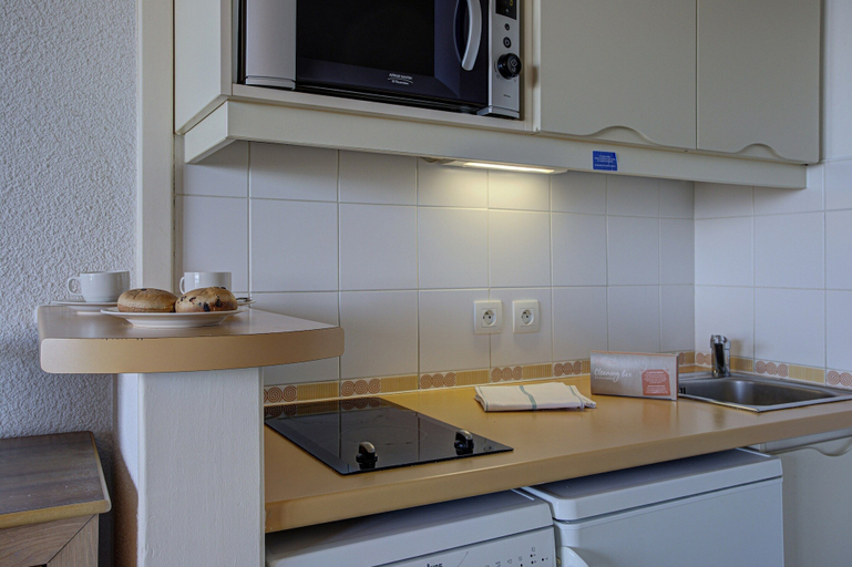 Private kitchen 3, Mountain view Pyrenees Apartment for 4, Pyrénées-Orientales