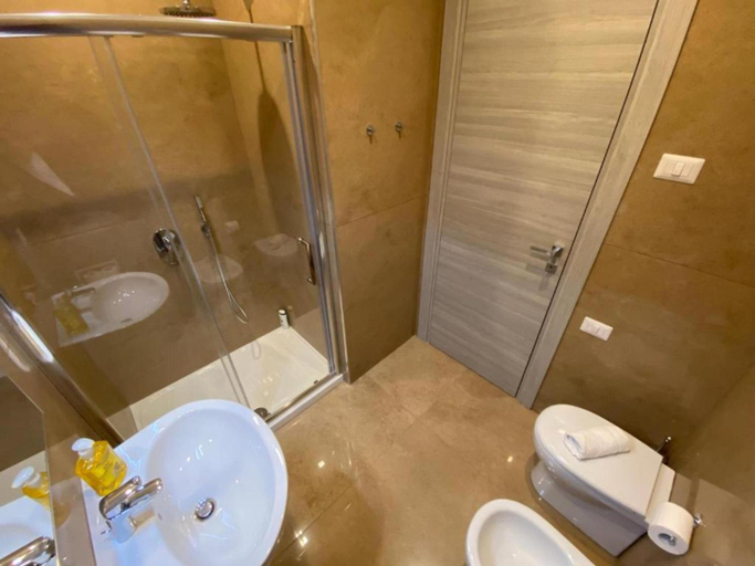 Bathroom 4, MDC Luxury Rooms Naples, Napoli