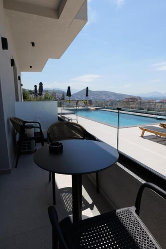 Outdoor dining 5, Safir Luxury Suites, Sarandës