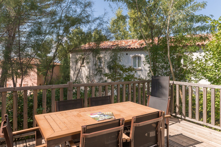 Balcony, Ardeche House With Spacious Terrace for 8, Ardèche
