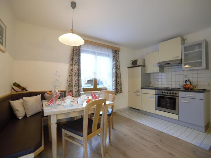 Others 4, Apartment in Flachau Near Ski Slopes, Sankt Johann im Pongau