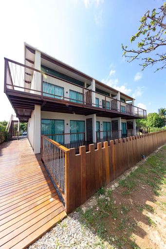 Front of property 5, flat do cuca, Fernando de Noronha
