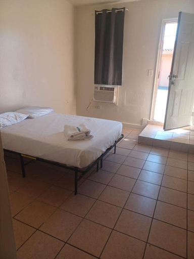 Bedroom 4, Sunset Motel, Clark