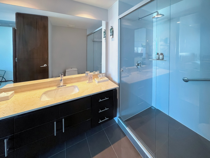 Bathroom 2, Estelar Barranquilla Apartamentos, Barranquilla