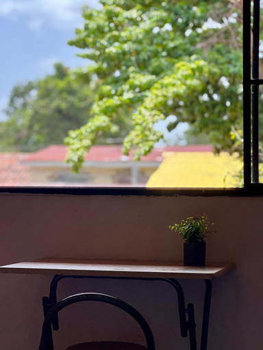 Others 5, Sunrise Guest House, León