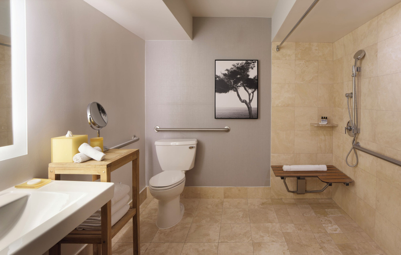 Bathroom 5, Hyatt Regency Monterey Hotel & Spa, Monterey