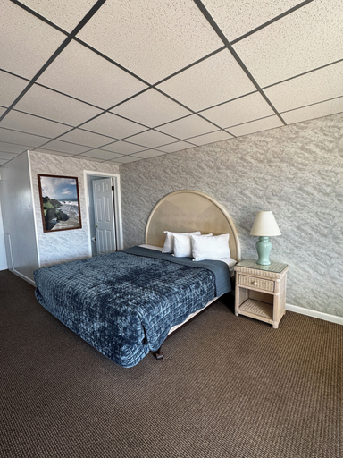 Bedroom 3, Jetty Motel, Cape May