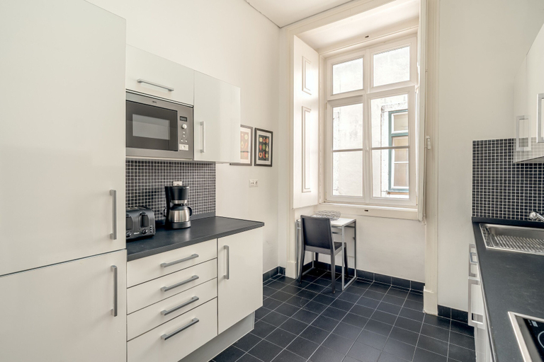 Private kitchen 5, Downtown Riverside IV by Homing, Lisbon