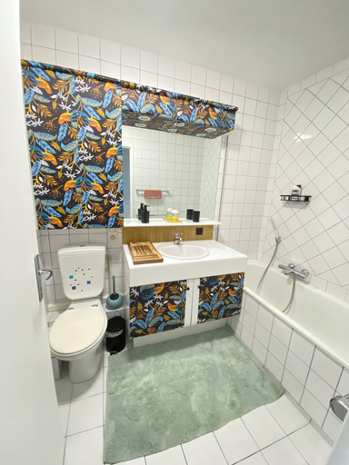 Bathroom 2, SADAM Nest, Sarthe