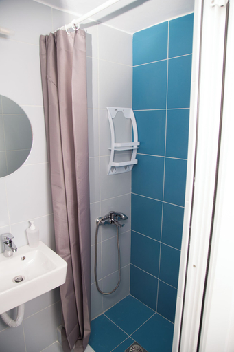Bathroom 5, Xenones Anemomili-Windmills Hotel, Central Greece