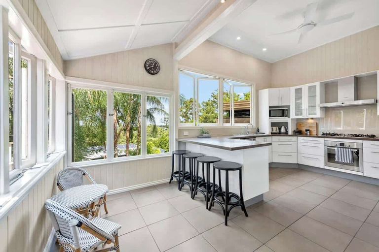 Interior 5, Poppy's Place! 4bed/1bath/2car/views/house ~bardon, Bardon