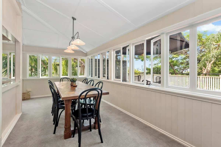 Interior 4, Poppy's Place! 4bed/1bath/2car/views/house ~bardon, Bardon