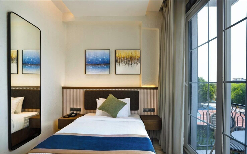 Room 2, Basilica Resort Loanvala, Pune