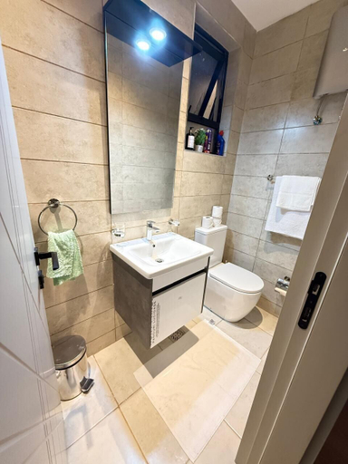 Bathroom, Lux Suites Wilma Towers Kilimani, Kibra