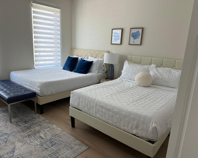 Room 5, Upscale 4 Bdrm Retreat - Mins to Las Olas Beach, Broward