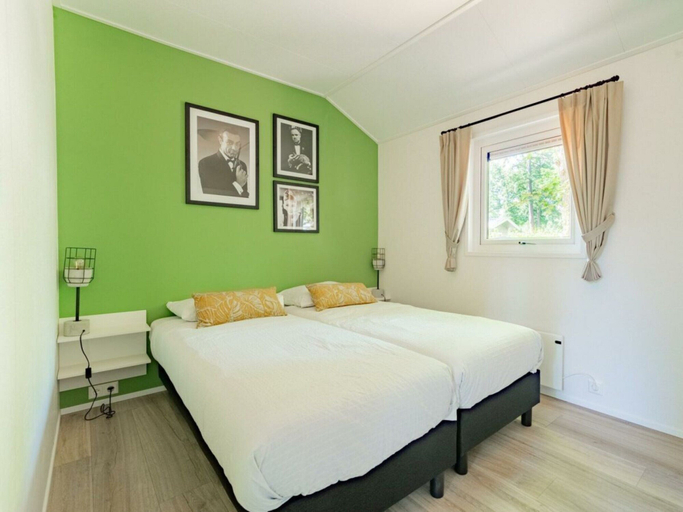 Room 3, Holiday Home in Maarn With Terrace, Maarn