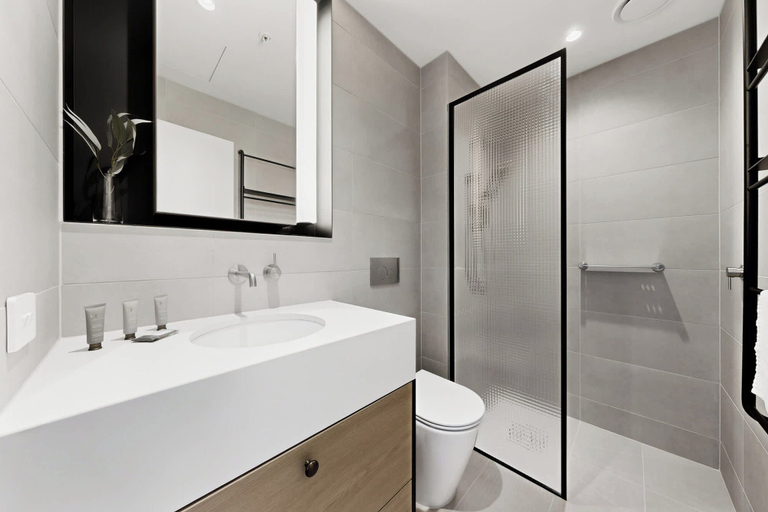 Bathroom 2, Southbank 2-bed - Swepping City Views, Pool & Gym, Melbourne