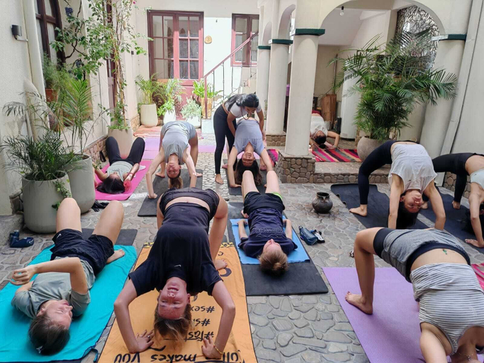 Yoga 2, Hostel Cultural Pata y Perro, Cercado