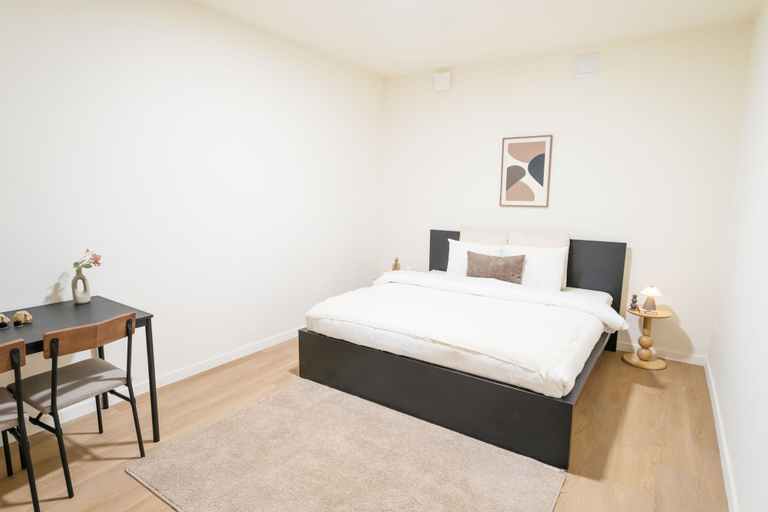 Room 3, Relaxing 5BR Apartment Close to Downtown, Oost-Vlaanderen