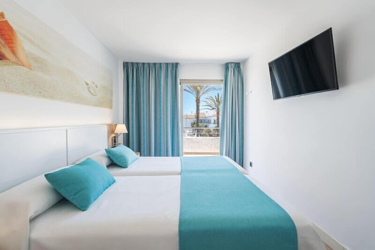 Bedroom 4, Aparthotel THB Guya Playa, Baleares