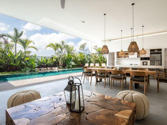 3, Canggu KOI 5 Villa in Canggu, Badung
