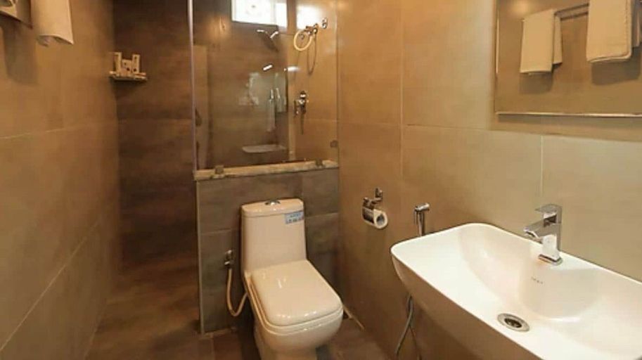 Bathroom 2, Collection O Kengeri Bus Terminal, Bangalore