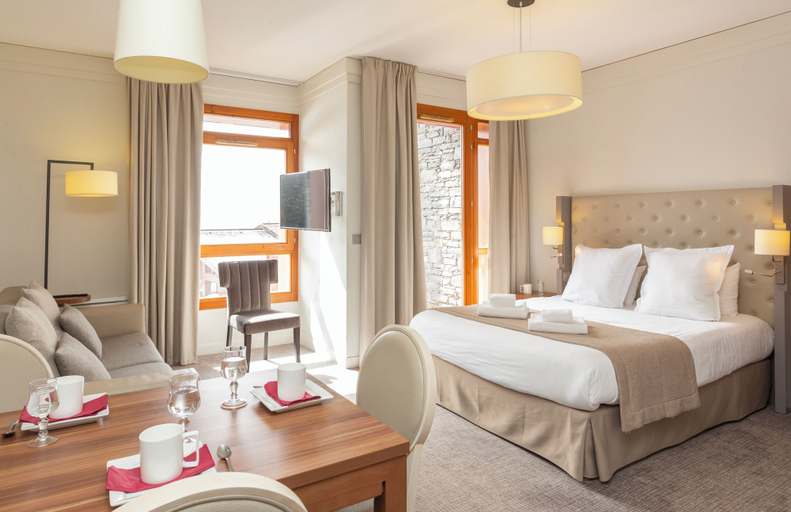 Bedroom 4, Hôtel Eden by Odalys, Savoie