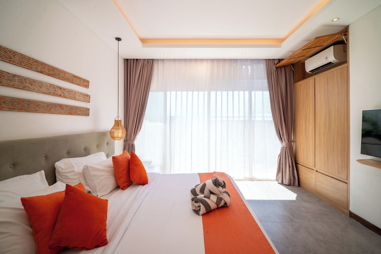 Exterior 3, Canggu Coastal Living: 4BR Villa Near Finns, Badung