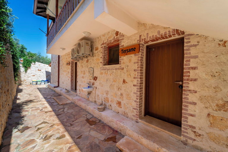 Exterior & Views 2, ISTLADA TAS EV APART, Kale