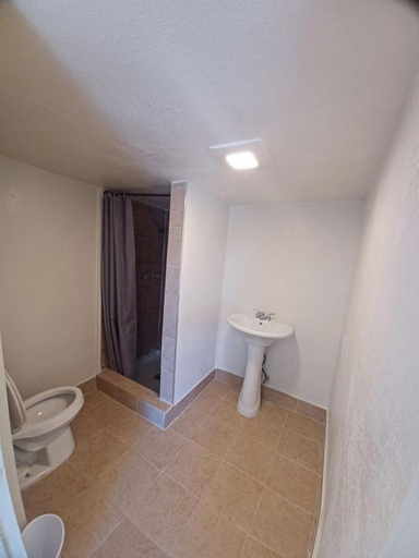 3, Sunset Motel, Clark
