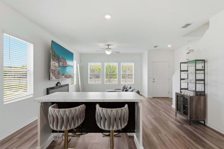 Interior 5, Covey Luxe Modern Getaway, Polk