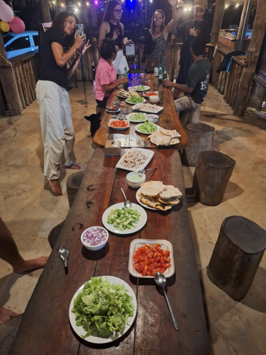 Food & Drinks 3, Fat Monkey, Sihanoukville