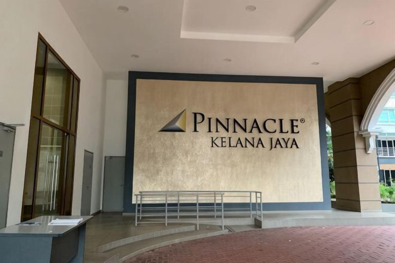 Exterior & Views 2, Pinnacle Duplex@5m Walk to Paradigm Mall+WIFI, Petaling Jaya