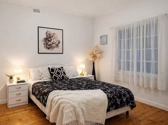 Room 2, Spacious 4-bed Retreat in Vibrant Footscray, Melbourne