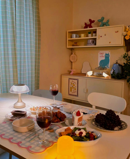 Food & Drinks 4, Sinchon Station Walks 3 Minutes Hongik University Gwanghwamun Seongsu Airport Railroad No Free Gym S, Mapo