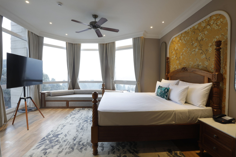 Bedroom 2, Hotel Arif Castle, Nainital