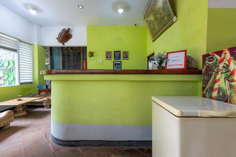 Public Area 3, RedDoorz Plus near Jalan Baru Bogor, Bogor