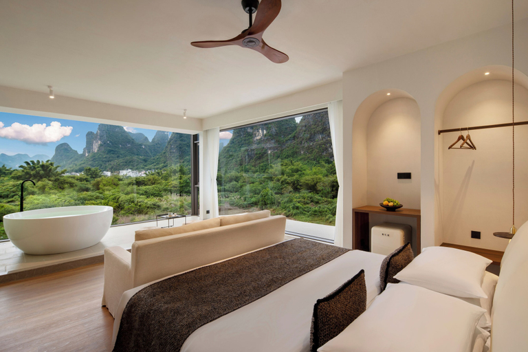 Room 4, YangShuo Waterside Boutique Hotel, Guilin