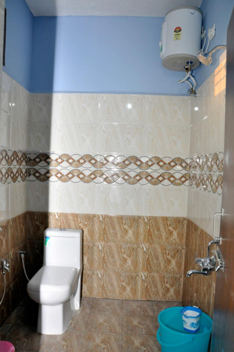 Bathroom 3, Maanas Homestay, Chittoor