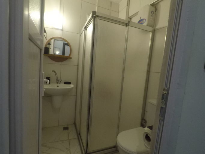 Bathroom 5, Gökçeada Helios Pansiyon, Gökçeada